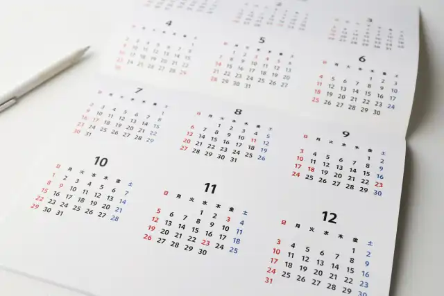 年間休日