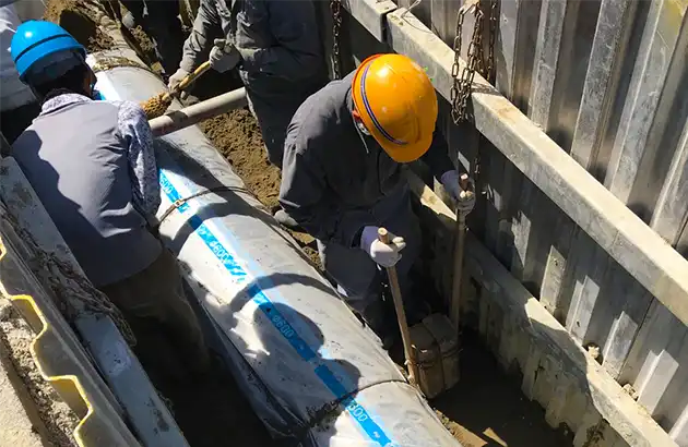 施工中